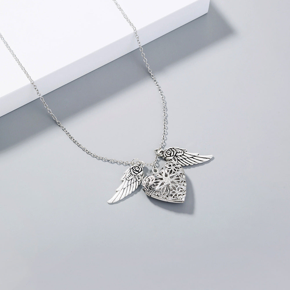 Wholesale Alloy Angel Wings Love Glow Necklace